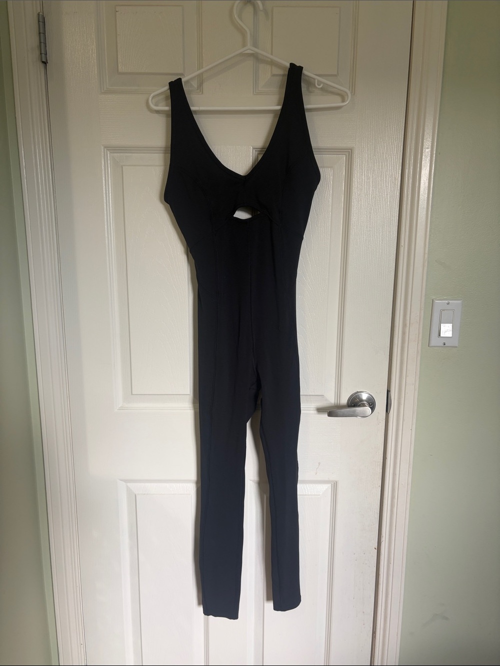 Align size 6 black Get Centred Onsie lululemon